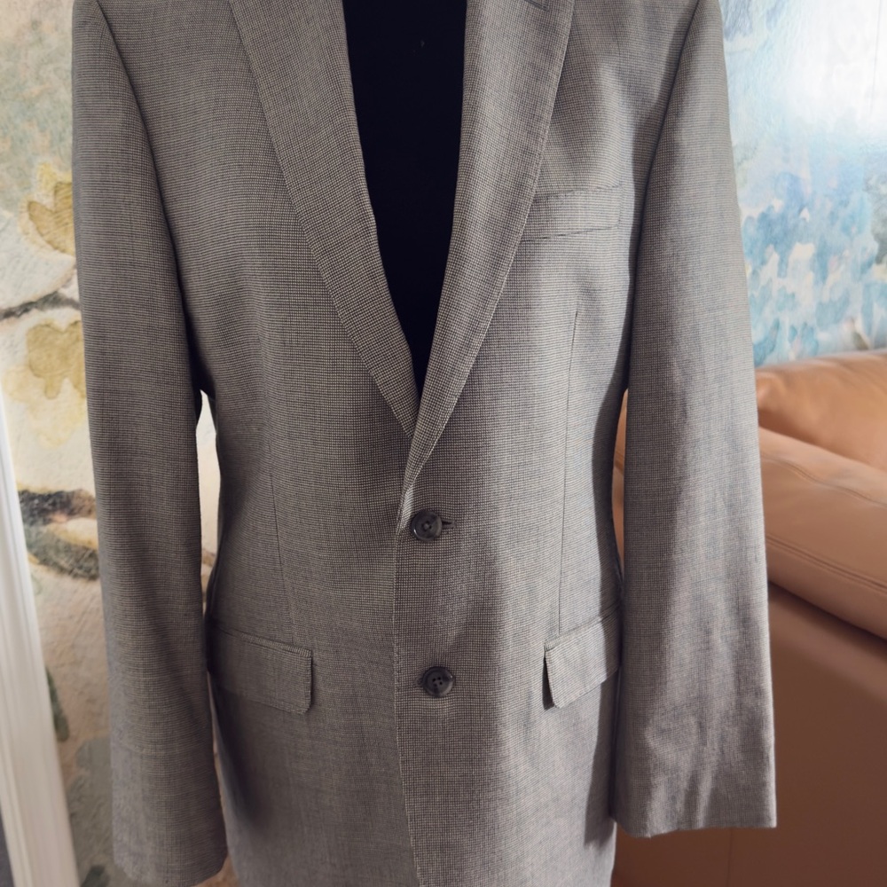 Calvin Klein Silk-Wool Blazer (Women’s Styled / Menswear Fit 38R)– Size 10 - Picture 7 of 14